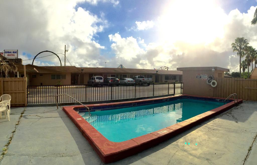 Coral Roc Motel フロリダシティ エクステリア 写真